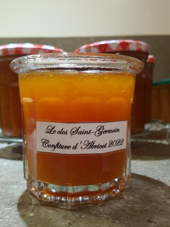 Le Clos Saint-Germain Rugles 外观 照片